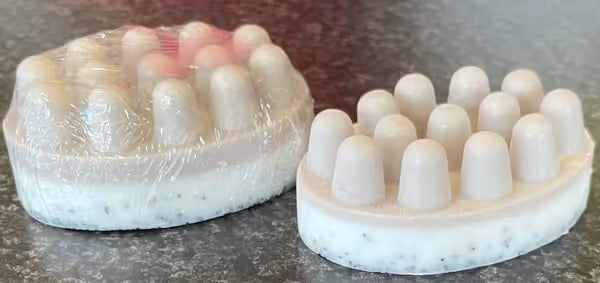 LEMON POPPYSEED MASSAGE SOAP WITH ROSEMARY